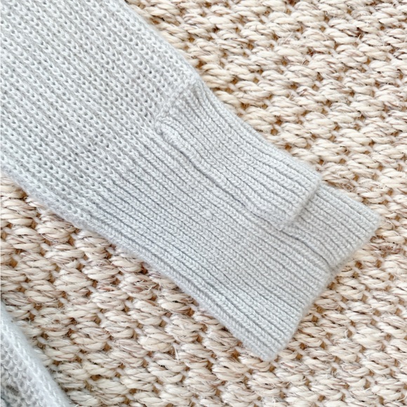 Lululemon Knit Pullover Sweater – Women’s Size 4 – Light Gray - Picture 5 of 9